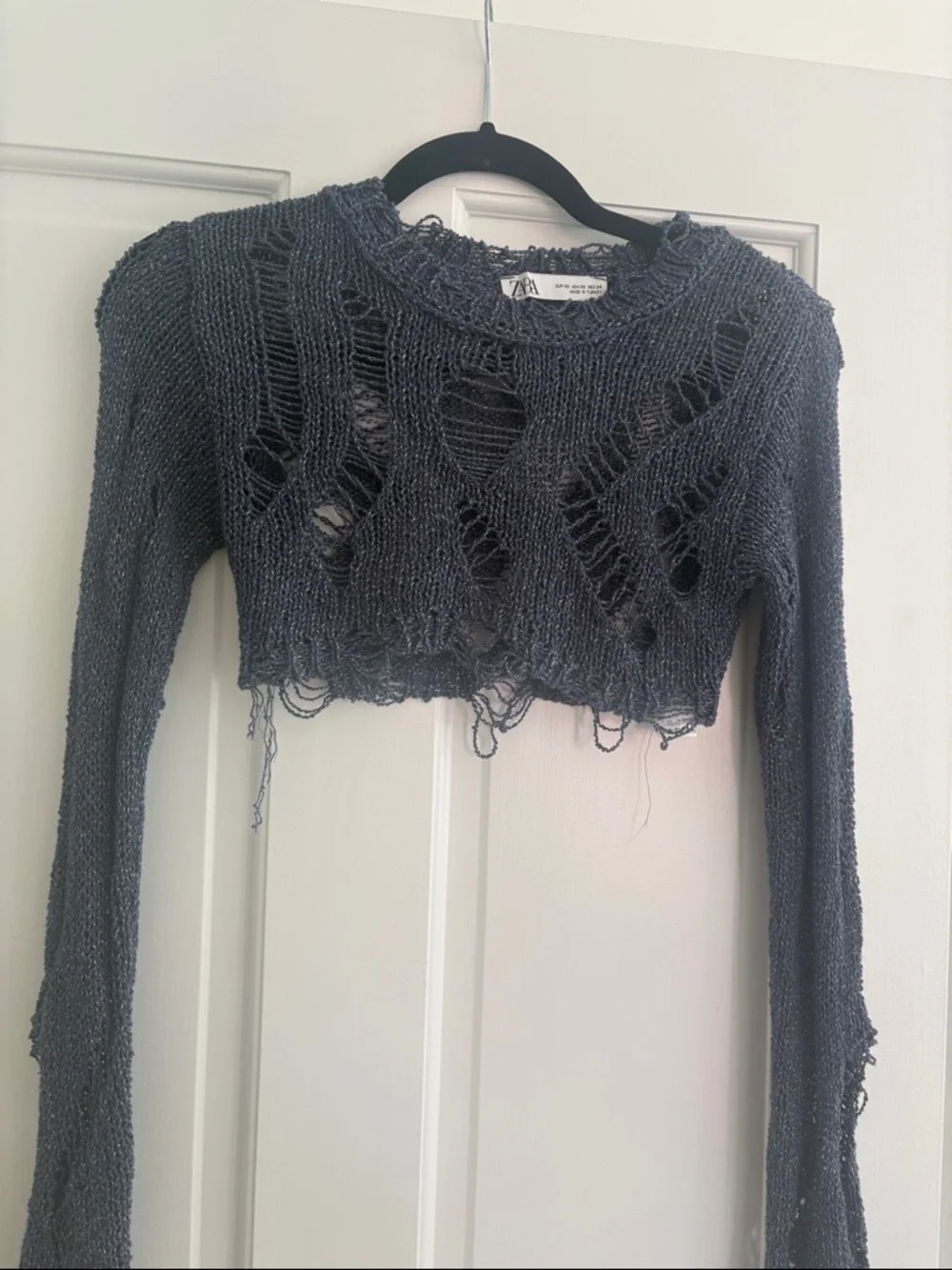 Zara Distressed Cropped Knit Top in navy blue